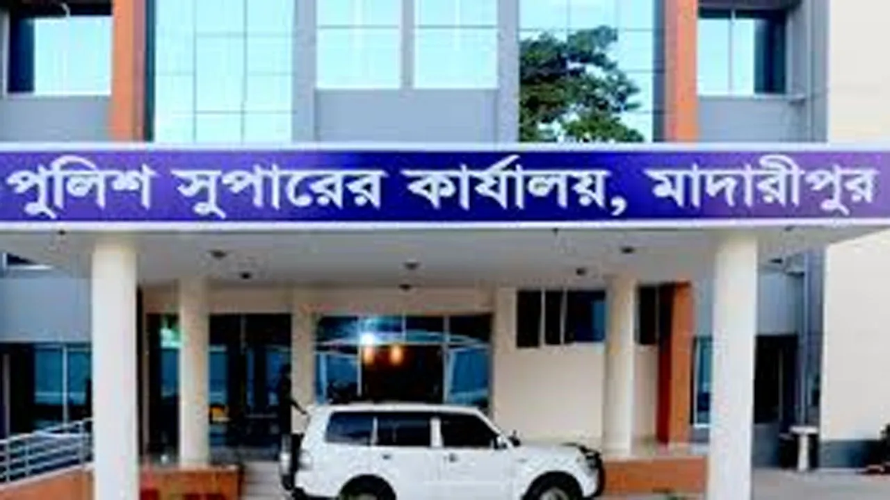 বিয়ে বাড়িতে তর্কের জেরে সংঘর্ষ, আহত ১৩