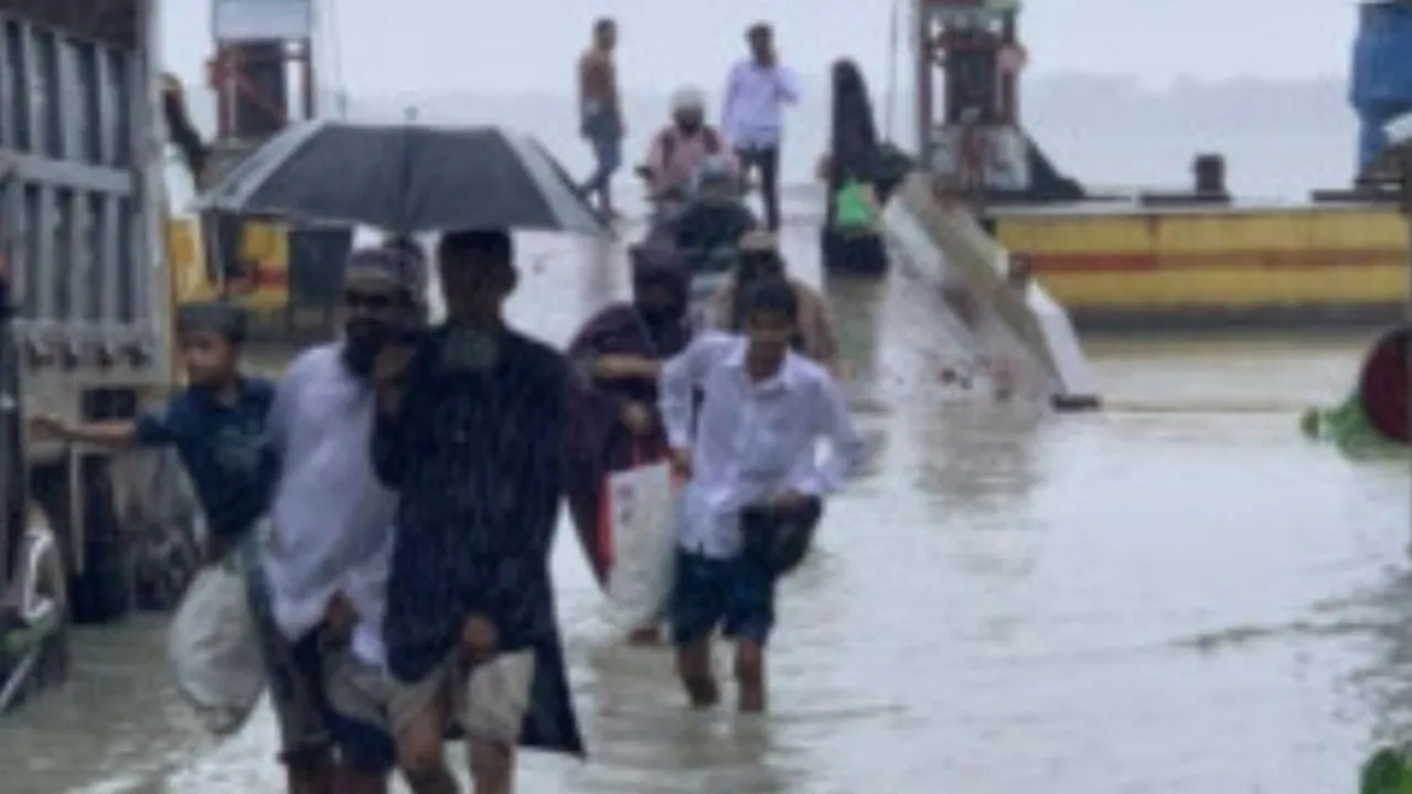 বরগুনায় টানা বৃষ্টিতে নিম্নাঞ্চল প্লাবিত