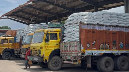 বেনাপোল দিয়ে এক সপ্তাহে ভারত থেকে এলো ১৪৬০ টন চাল