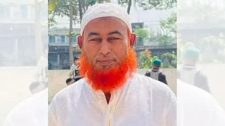 লোহাগাড়ায় কোদালের কোপে ব্যবসায়ী নিহত, অভিযুক্ত চাচাত ভাই পলাতক