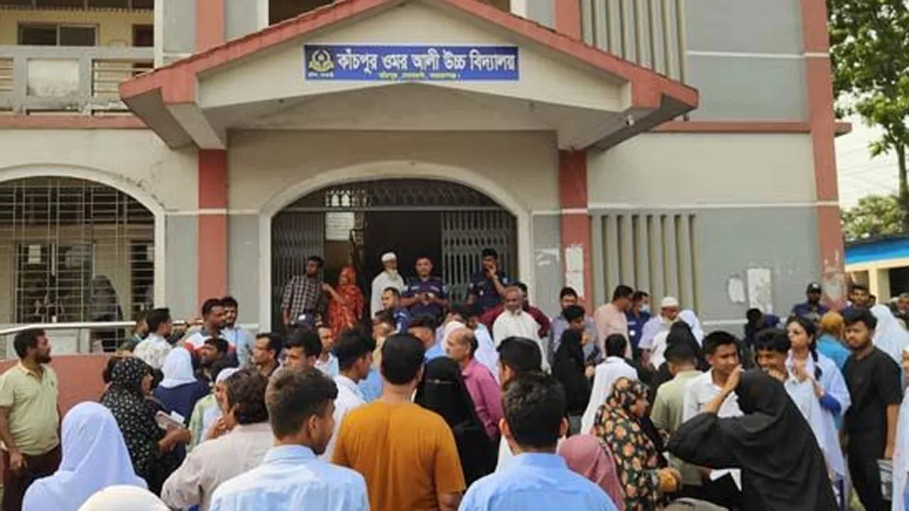 ২০২৫ সালের প্রশ্নে এসএসসি পরীক্ষা দিলো সোনারগাঁওয়ের ১৭৭ শিক্ষার্থী