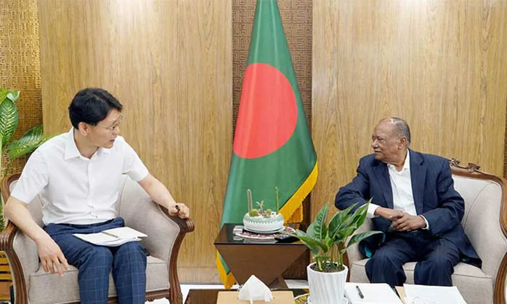 পরিবেশমন্ত্রীর সাথে এডিবি কান্ট্রি ডিরেক্টরের সাক্ষাৎ