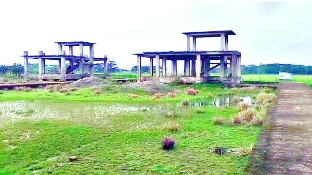 রাঙ্গাবালী উপজেলায় নেই স্বাস্থ্য কমপ্লেক্স