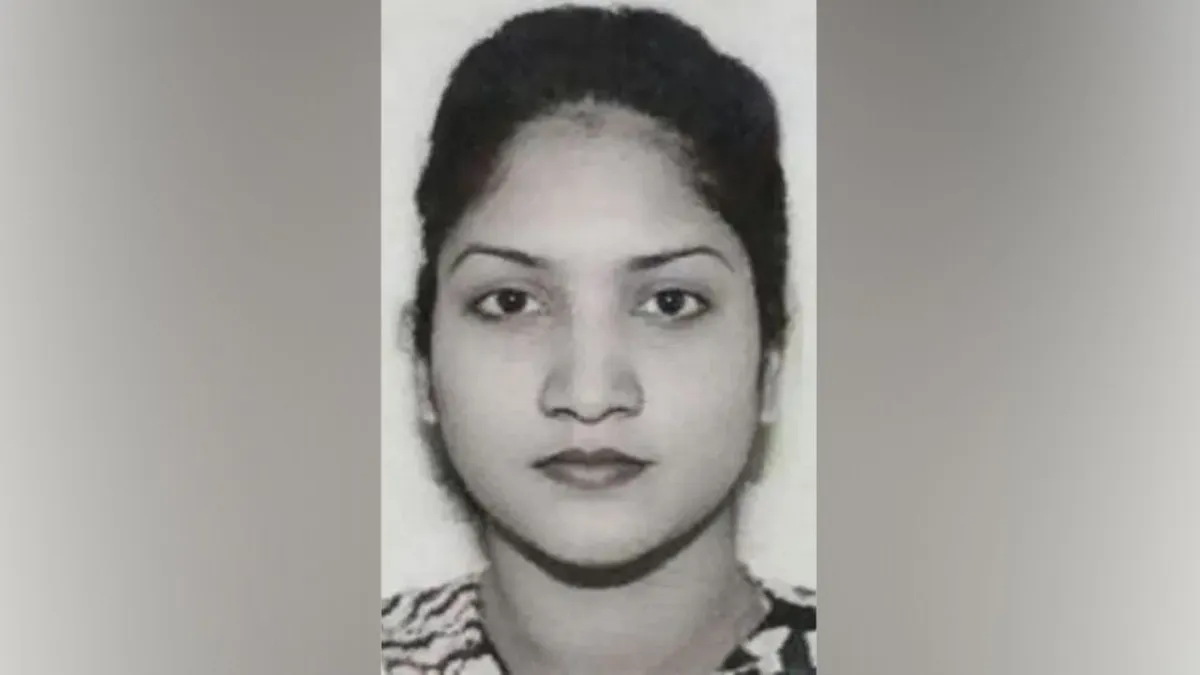 বনশ্রীতে বাস-মোটরসাইকেল সংঘর্ষে মাইলস্টোন শিক্ষিকা নিহত