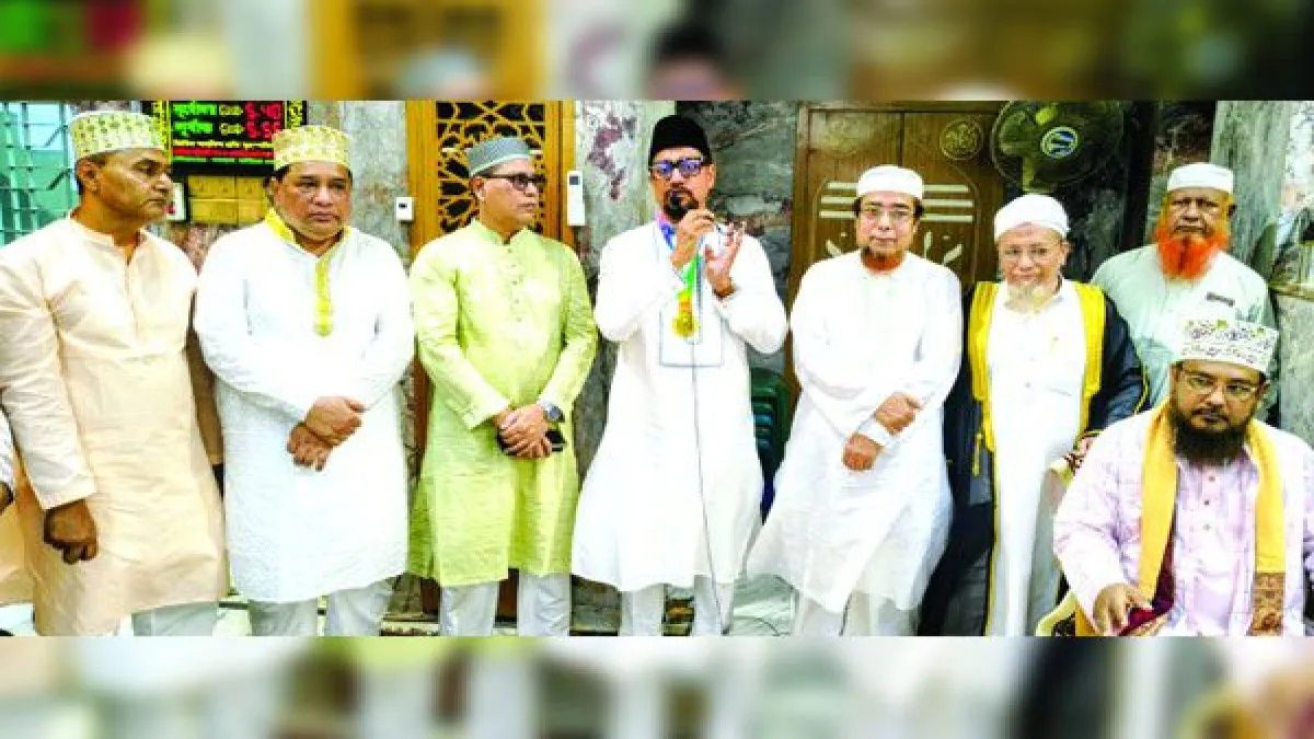 চসিক মেয়র ডা: শাহাদাতকে বায়তুশ শরফ আনজুমনে ইত্তেহাদ ট্রস্টের সংবর্ধনা