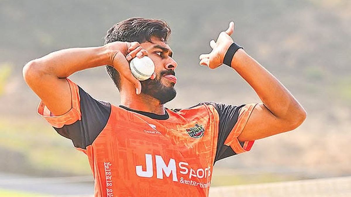 মিরাজের বিবর্ণ বোলিংয়ে সিপিএল থেকে বিদায় গায়ানার