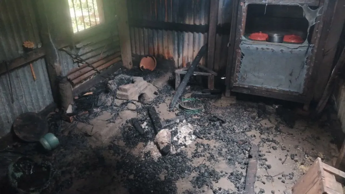 মিরসরাইয়ে বিধবা প্রনতি রাণীর বসতঘরে আগুন, শেষ আশ্রয়ও পুড়ে ছাই