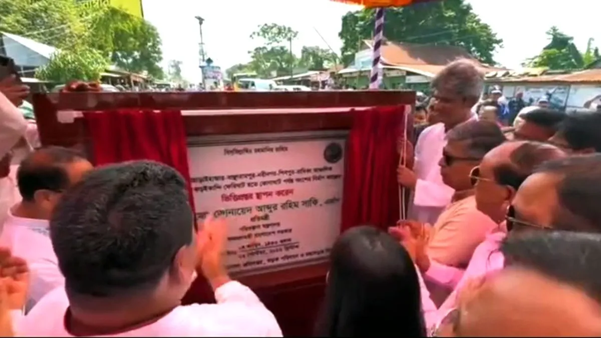 দীর্ঘ প্রতীক্ষার অবসান, নবীনগর-বাঞ্ছারামপুর সড়ক প্রশস্তকরণ কাজ শুরু