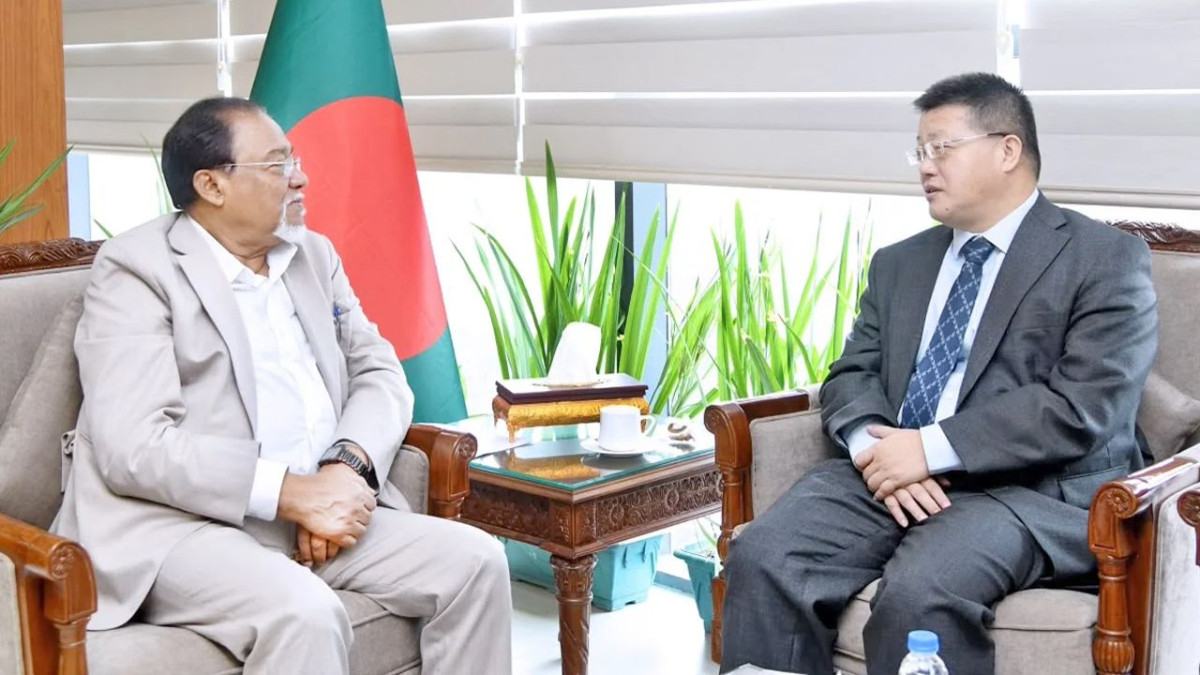 প্রধানমন্ত্রীর জনপ্রশাসন উপদেষ্টার সাথে চীনের বিদায়ী রাষ্ট্রদূতের সাক্ষাৎ