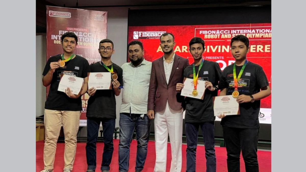 স্বপ্ন এখন রোমে: আন্তর্জাতিক মঞ্চে যাচ্ছে পাবনা জিলা স্কুলের ৪ শিক্ষার্থী