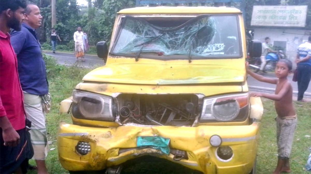 জলঢাকায় পিকআপ-মোটরসাইকেলের মুখোমুখি সংঘর্ষে স্বামী-স্ত্রী নিহত