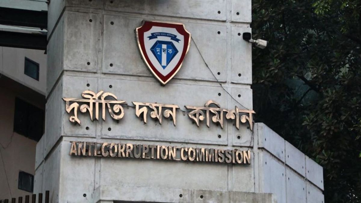 সাবেক বিমানবাহিনী প্রধান শেখ আব্দুল হান্নানের ৩৪ শতাংশ জমি ক্রোকের আদেশ