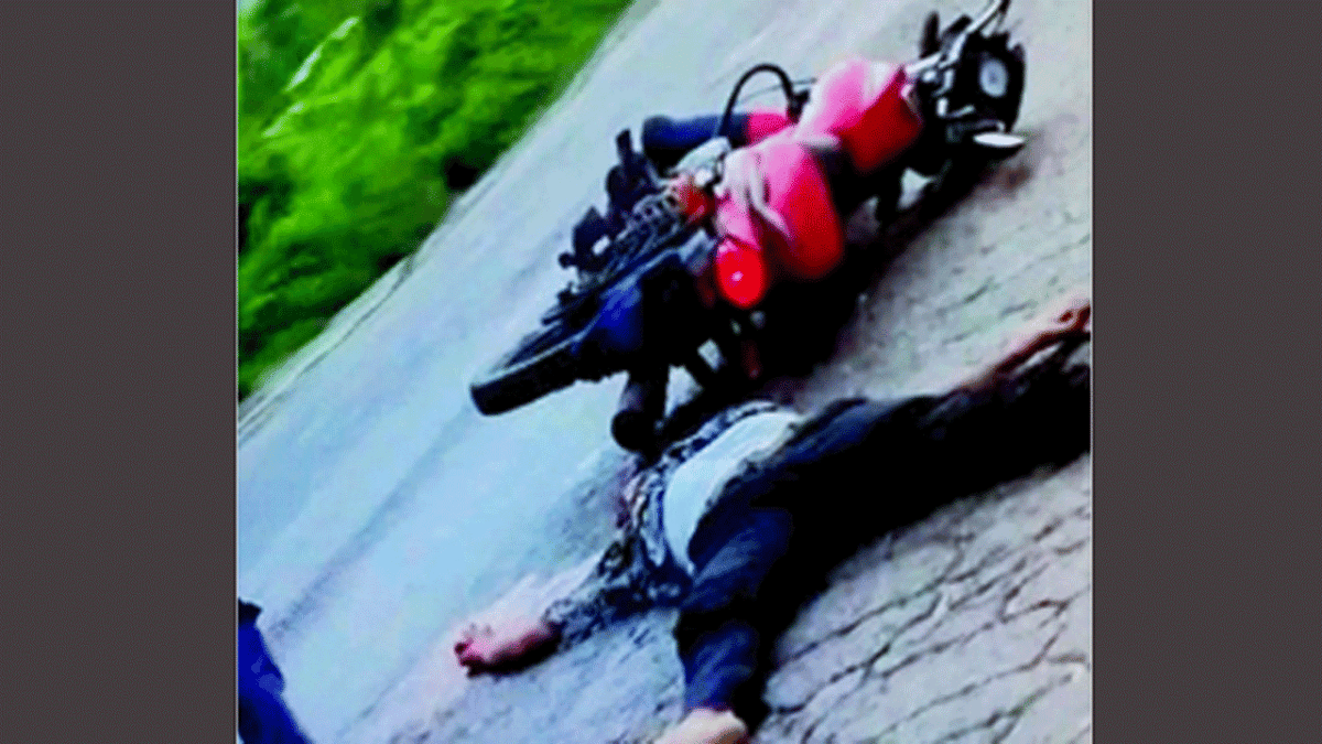 শায়েস্তাগঞ্জে ট্রাক-মোটরসাইকেল মুখোমুখি সংঘর্ষে নিহত ১