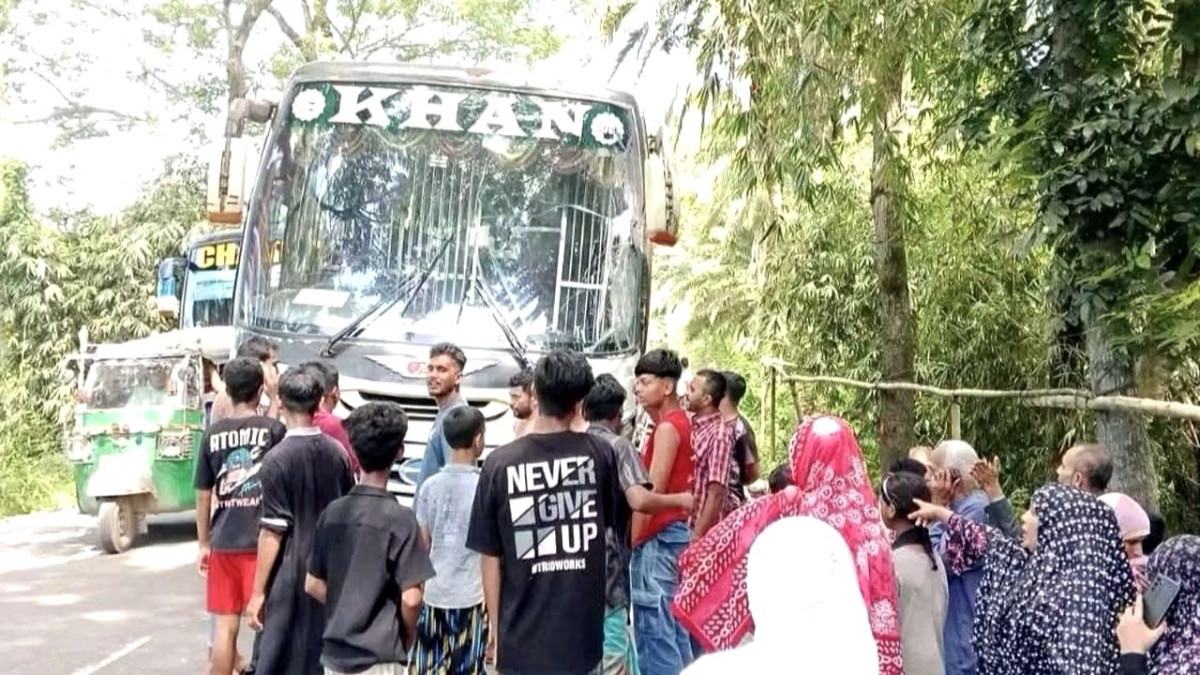 ডাক্তার দেখাতে যাওয়ার পথে সড়ক দুর্ঘটনায় নিহত কিশোরী, মা-বোনসহ আহত ৪