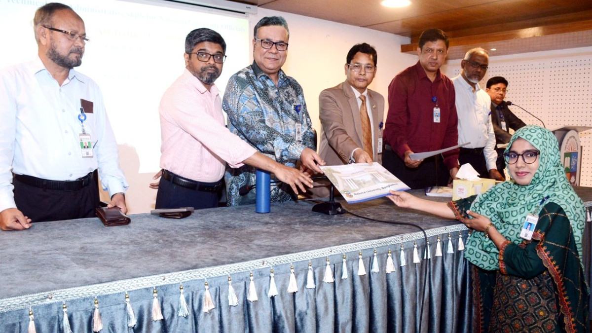 ৩ মাসে পেপারলেস হচ্ছে জাতীয় বিশ্ববিদ্যালয়