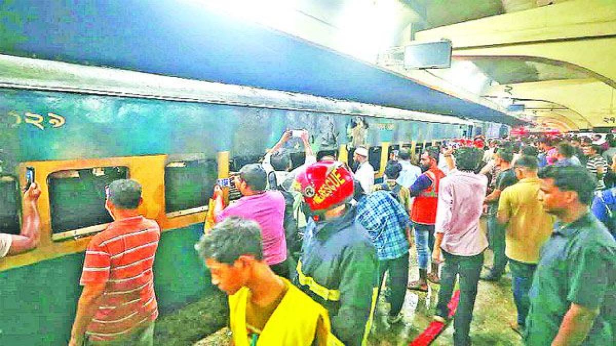 ২০ হাজার টাকার চুক্তিতে হামলা চালায় ছাত্রলীগ ও যুবলীগ কর্মীরা