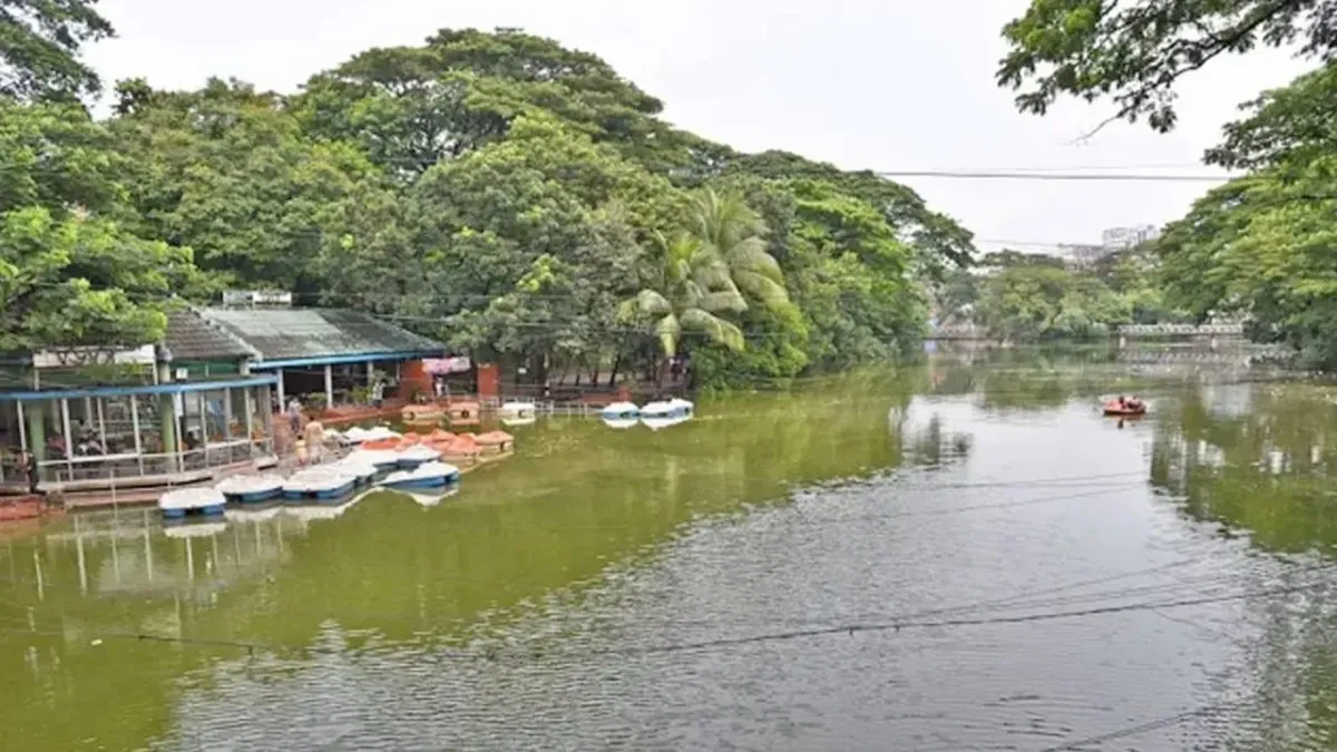 ধানমন্ডি ১০ নম্বর রোডের লেক থেকে ব্যক্তির লাশ উদ্ধার