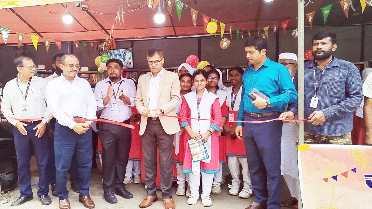 নড়াইলে ৫ দিনব্যাপী বইমেলার উদ্বোধন