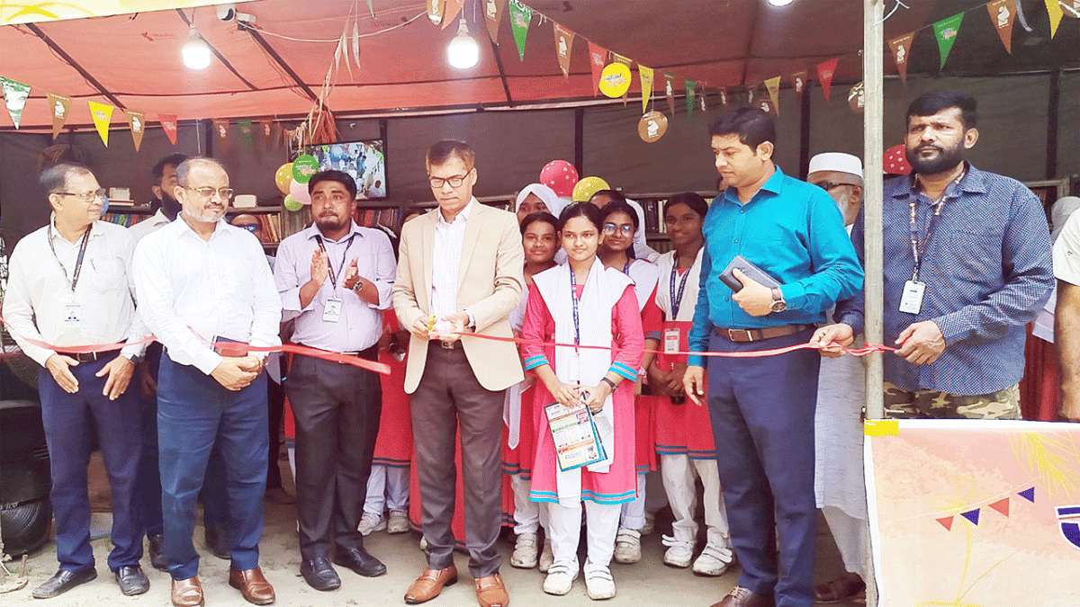 নড়াইলে ৫ দিনব্যাপী বইমেলার উদ্বোধন