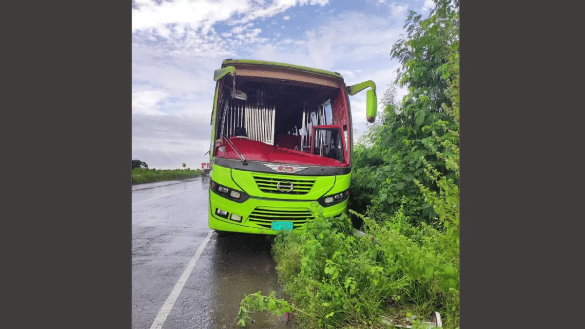 মুকসুদপুরে বাসের চাপায় পথচারী নিহত