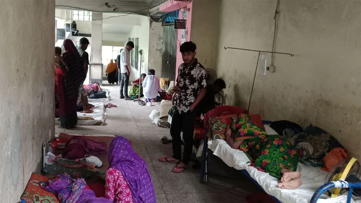 গলাচিপায় হাম ও ডেঙ্গু রোগের প্রকোপ, শয্যার চেয়ে তিনগুণ রোগী