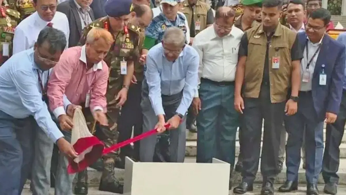 বঙ্গভবনের সিংহ পুকুরে মাছের পোনা অবমুক্ত করলেন রাষ্ট্রপতি