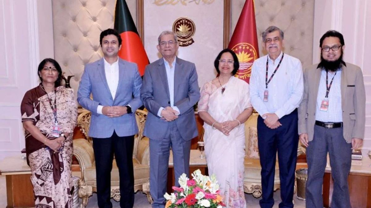 সুশৃঙ্খল ও সাশ্রয়ী অভিবাসন ব্যবস্থা গড়ে তুলতে কার্যকর ব্যবস্থা নেয়ার আহ্বান রাষ্ট্রপতির