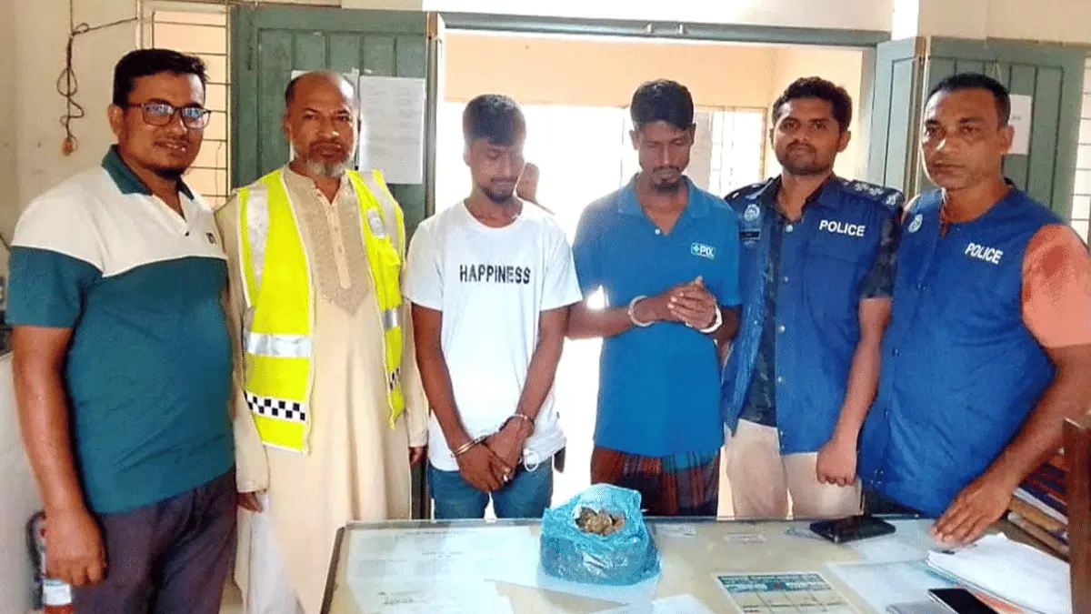 কাঁঠালিয়ায় গাঁজাসহ দুই কারবারি গ্রেফতার