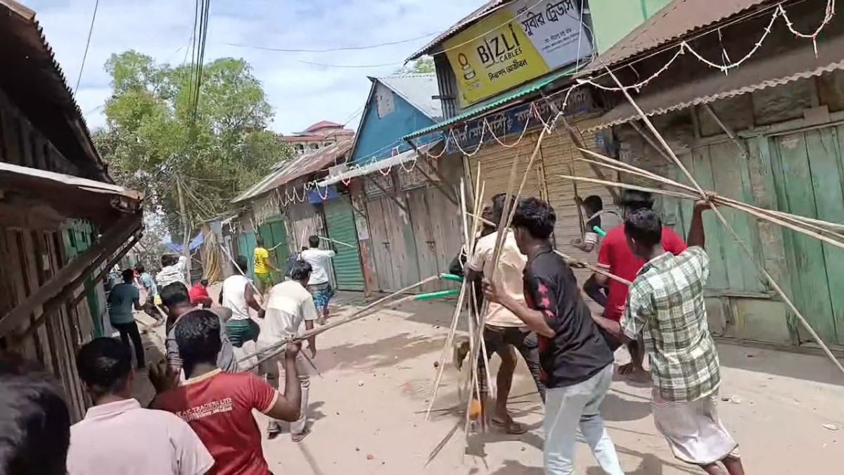 অষ্টগ্রামে জলমহাল নিয়ে বিএনপির দুপক্ষের সংঘর্ষ, আহত ২৫