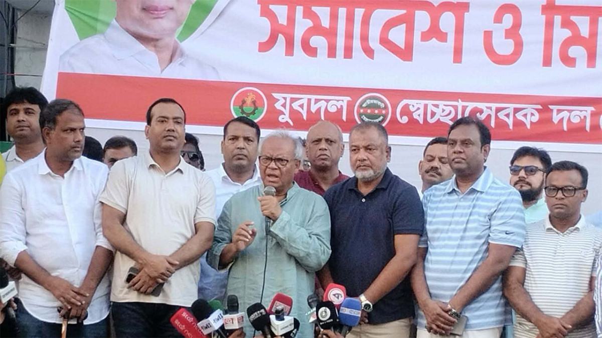 পরাজিত শক্তিকে আশকারা না দিতে বিরোধী দলের প্রতি আহ্বান রিজভীর