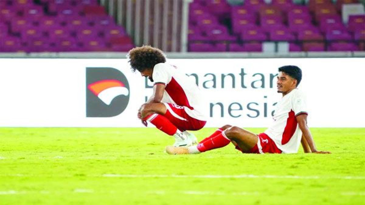 ৮ প্রবাসী নিয়ে ৩ গোলে হার