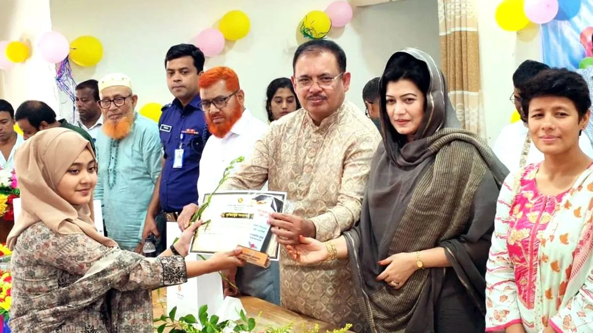 নড়িয়ায় ২৪৯ কৃতী শিক্ষার্থীকে সংবর্ধনা দিলো উপজেলা প্রশাসন