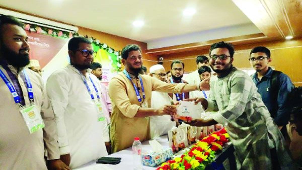 দক্ষ ও দেশপ্রেমিক নাগরিক গড়ার আহ্বান ড. মাসুদের