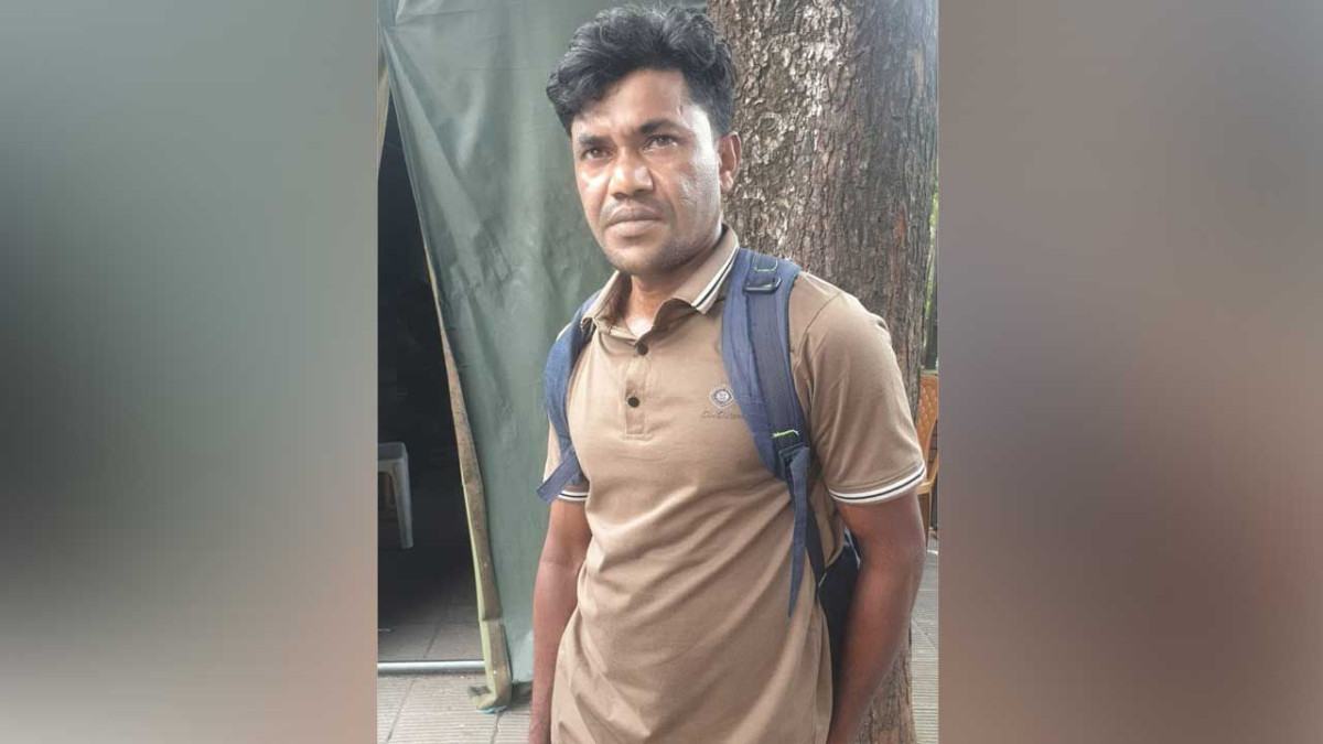 প্রধানমন্ত্রীর বাসভবনের সামনে থেকে সন্দেহভাজন যুবক আটক
