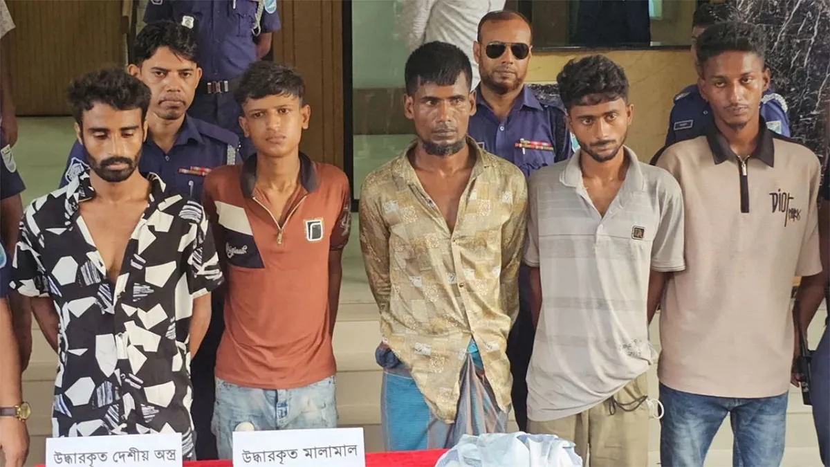 স্বর্ণের দোকানে ডাকাতি : ২৪ ঘণ্টার মধ্যে ৫ জন গ্রেফতার, মালামাল উদ্ধার