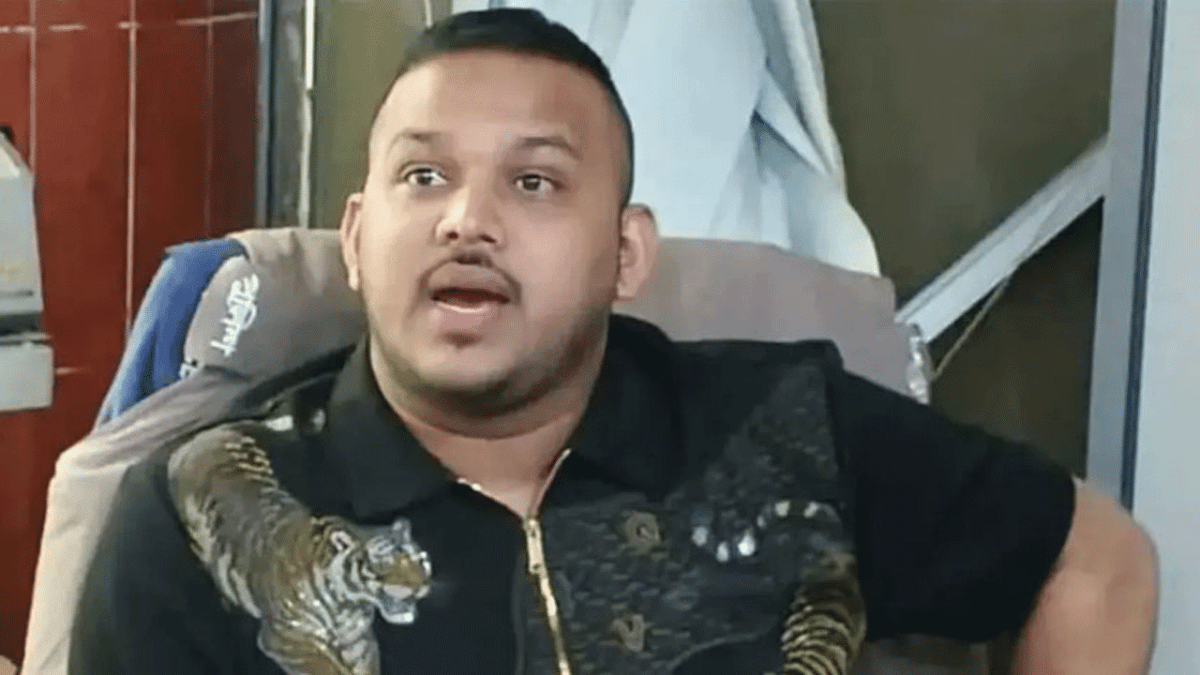 প্রিজনভ্যান থেকে আসামি পালানোর ঘটনায় ৫ পুলিশ বরখাস্ত, তদন্ত কমিটি গঠন