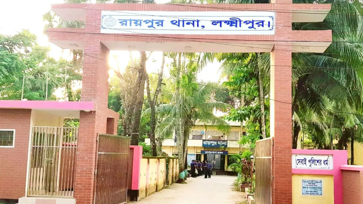 রায়পুরে কিশোর গ্যাংবিরোধী অভিযানে আটক ৪৪