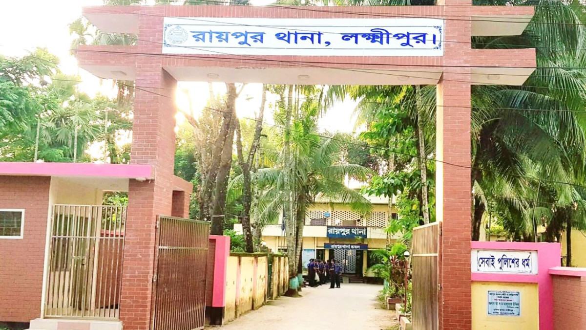 রায়পুরে কিশোর গ্যাংবিরোধী অভিযানে আটক ৪৪