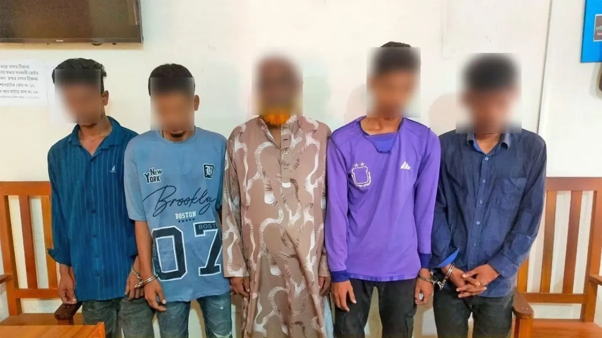 শ্যামলী হাউজিংয়ে বাড়িতে হামলার ঘটনায় গ্রেফতার ৫