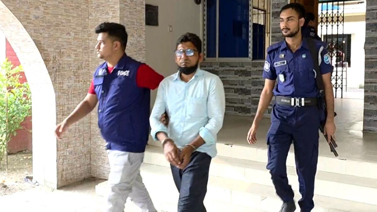 মুন্সীগঞ্জে ধর্ষণ মামলায় কৃষি কর্মকর্তা গ্রেফতার