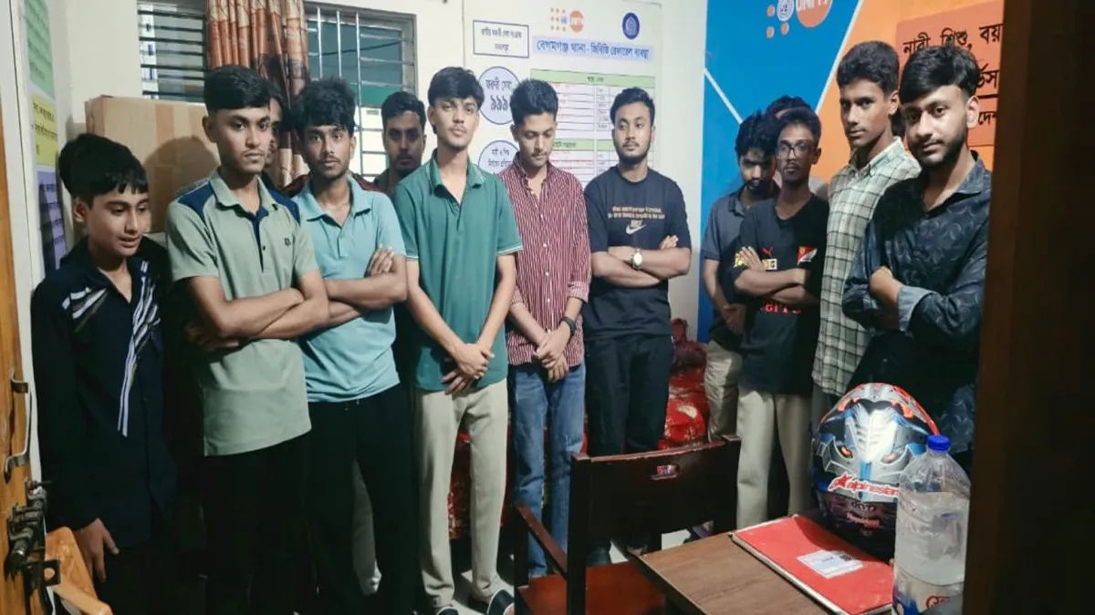 নোয়াখালীতে কিশোর গ্যাংবিরোধী অভিযানে আটক ৬৭