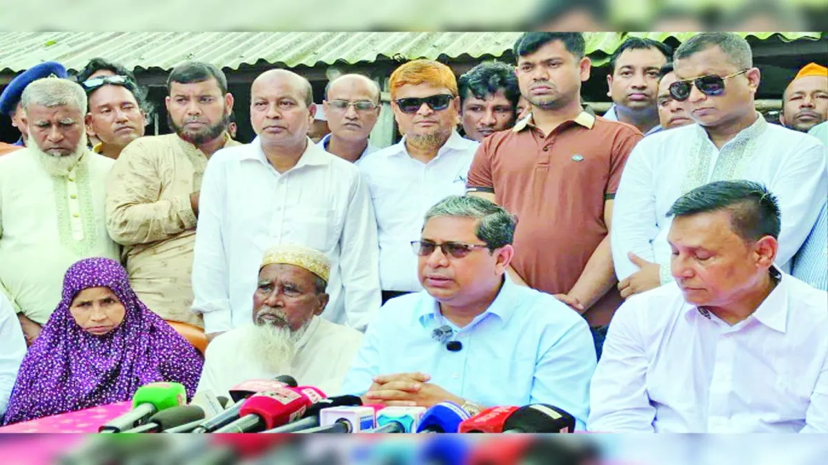 সার সঙ্কটের জন্য বিরোধী দলকে দুষলেন স্থানীয় সরকার প্রতিমন্ত্রী