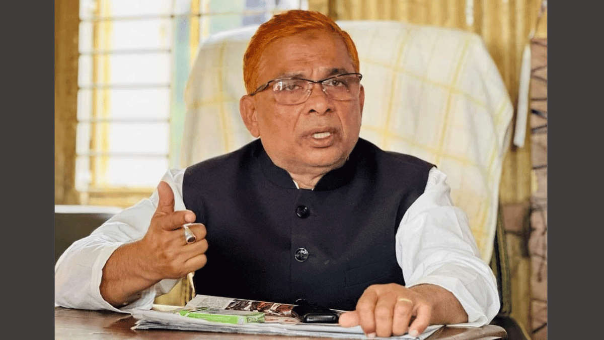 পাবনায় মিছিলের প্রস্তুতিকালে উপজেলা আওয়ামী লীগের সভাপতিসহ আটক ১৫