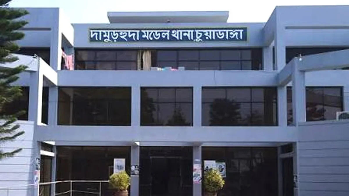 দামুড়হুদায় গাছের সাথে মোটরসাইকেলের ধাক্কায় চালক নিহত