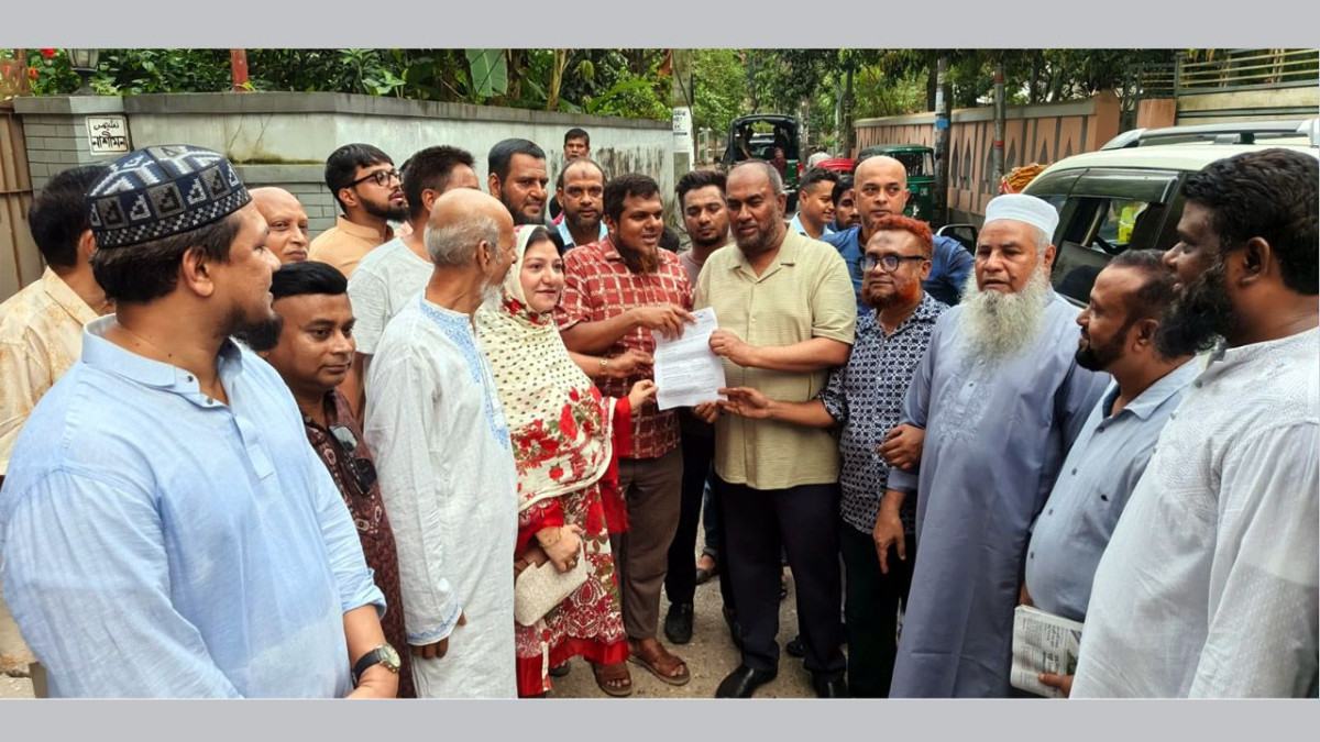 সিলেট নগরীর জলাবদ্ধতা ও দুর্ভোগ পরিদর্শনে সিসিক প্রশাসক