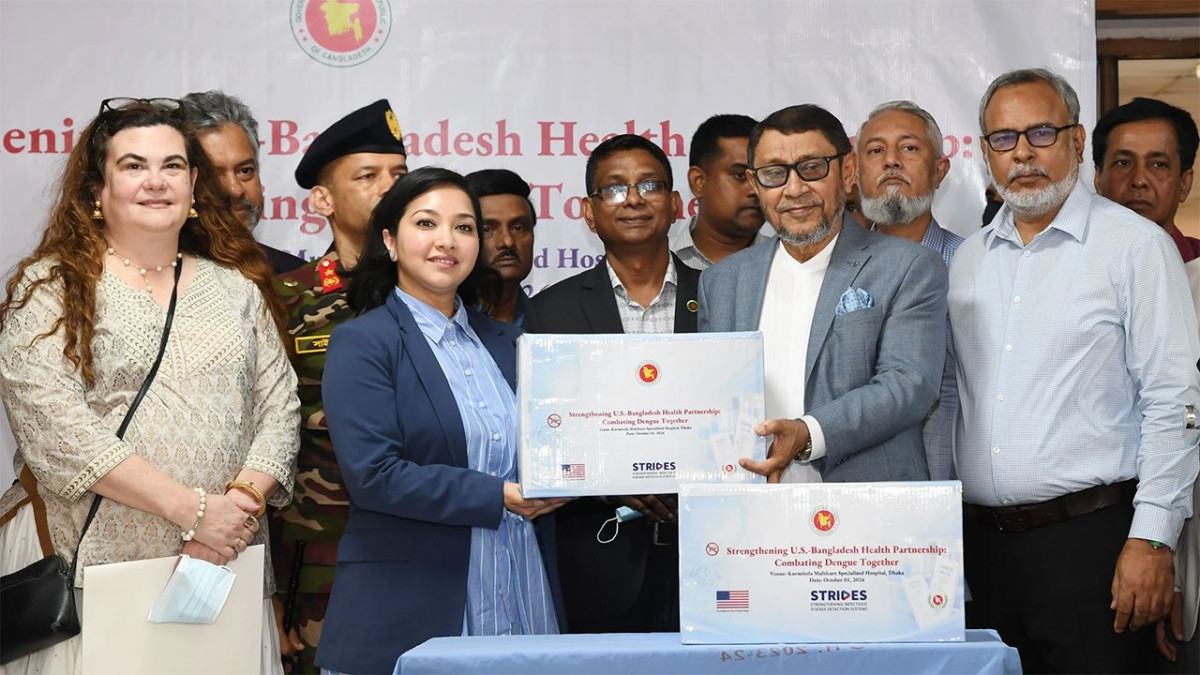 ডেঙ্গু মোকাবেলায় ৫ লাখ ডায়াগনস্টিক টেস্ট কিট দিলো যুক্তরাষ্ট্র