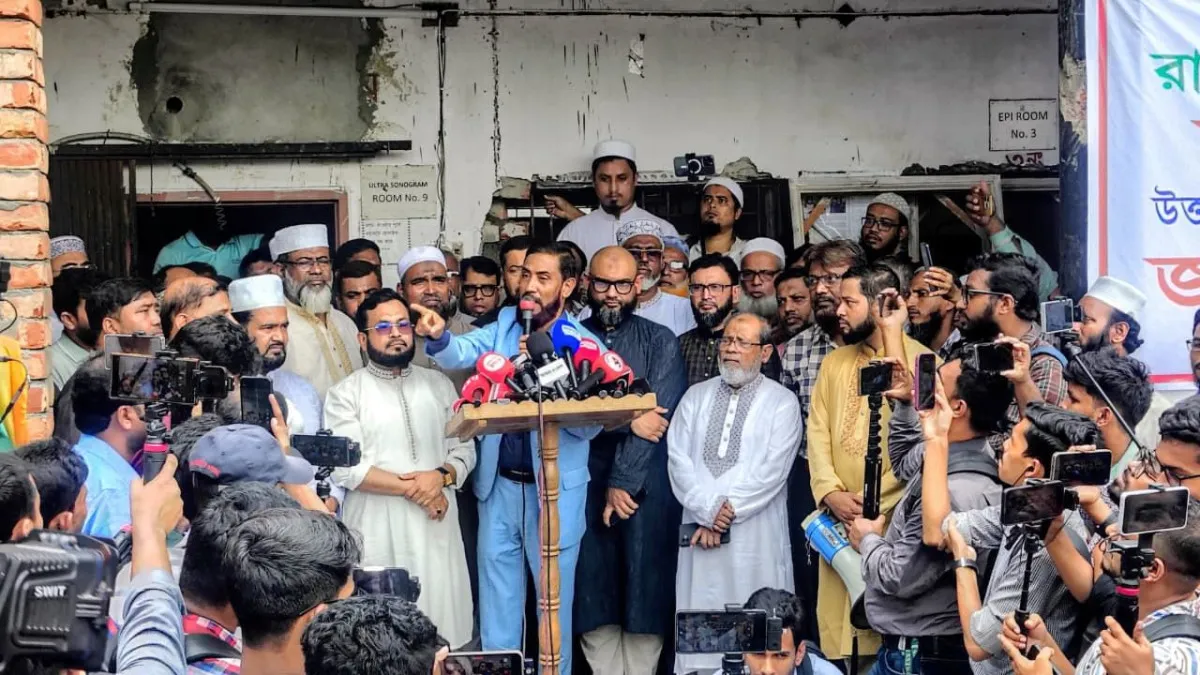 হাসপাতালে হামলা রাজনৈতিক মাফিয়াতন্ত্রের বহিঃপ্রকাশ : সেলিম উদ্দিন