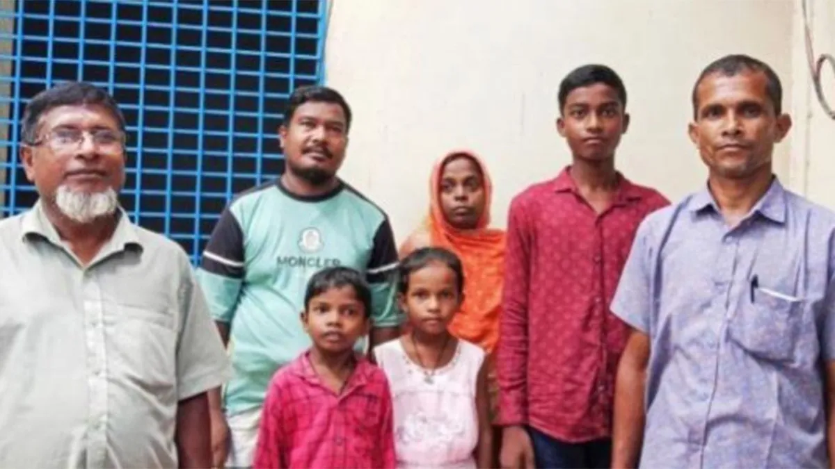 নওগাঁয় যে কারণে একই পরিবারের ৫ জনের ইসলাম গ্রহণ
