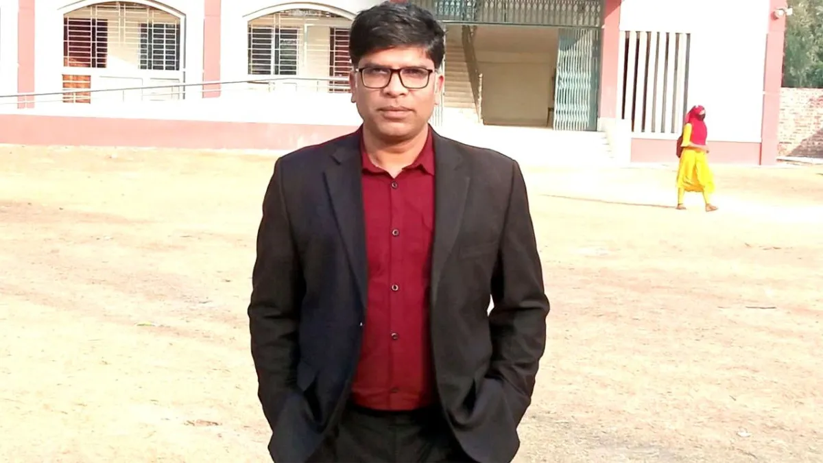 ২ মোটরসাইকেলের মুখোমুখি সংঘর্ষে স্কুলশিক্ষক নিহত, আহত ২