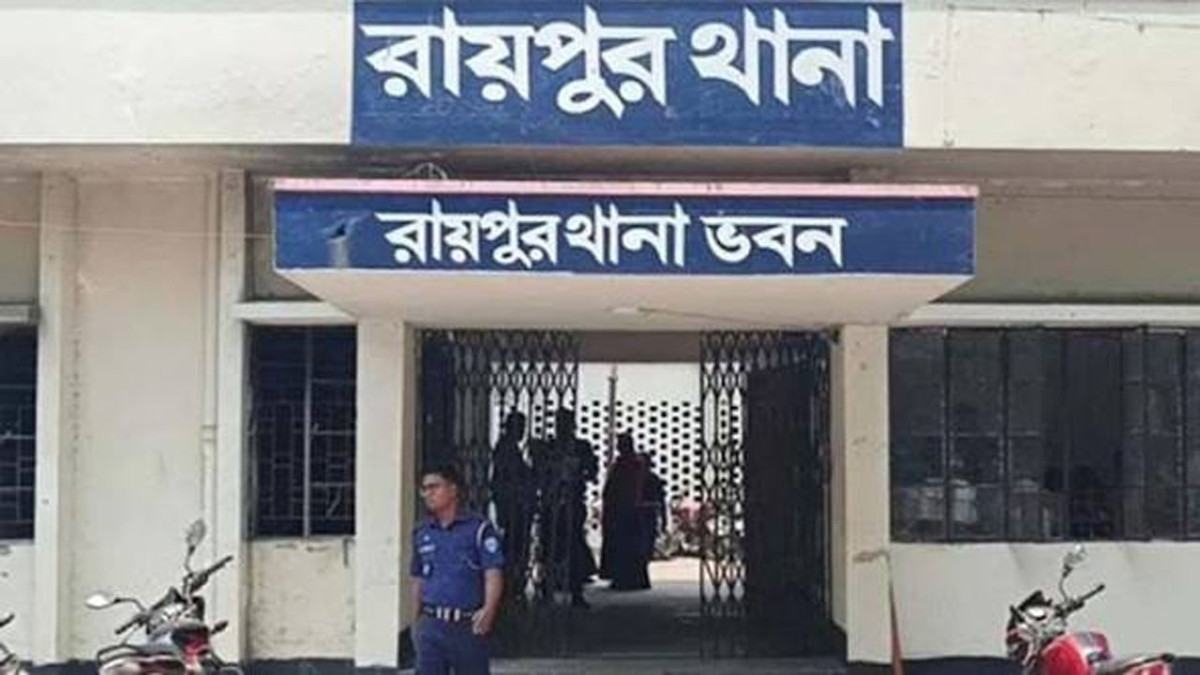 রায়পুরে চুরির অভিযোগে কিশোরকে বেঁধে মারধর, আটক ২